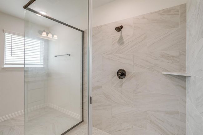 5617 High Plains Trl, House other with 3 bedrooms, 2 bathrooms and null parking in Joshua TX | Image 28
