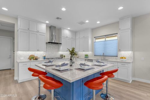 600 E Las Puertas Ln, Queen Creek, AZ, 85140-6457 | Card Image