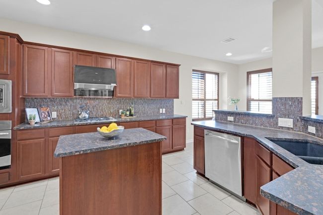 687 Ledgestone Dr, House other with 4 bedrooms, 4 bathrooms and 3 parking in Austin TX | Image 12