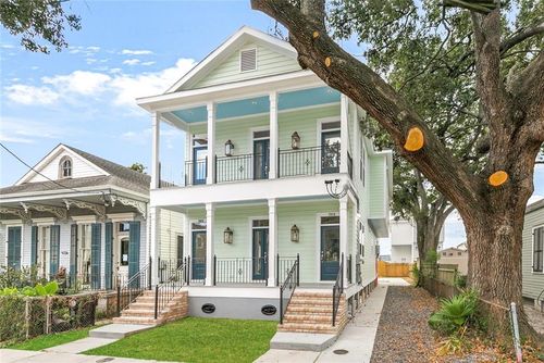 7824 Dominican St, New Orleans, LA, 70118-3744 | Card Image
