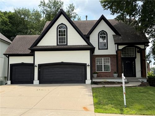 1172 White Oak Ln, Liberty, MO, 64068-7433 | Card Image