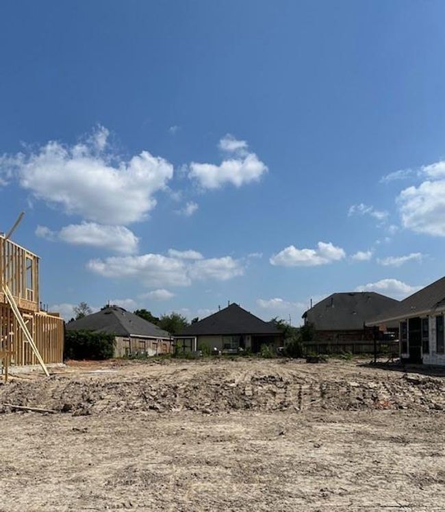 3280 Brightglen Ln, House other with 3 bedrooms, 3 bathrooms and 2 parking in Spring TX | Image 4