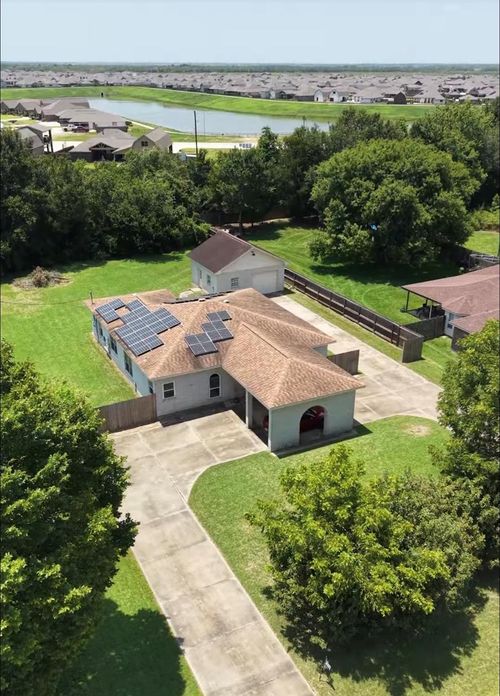 3230 W Meadow Lane, Dickinson, TX, 77539 | Card Image