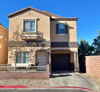 10512 Sun Palace Court, House other with 3 bedrooms, 2 bathrooms and null parking in Las Vegas NV | Image 1