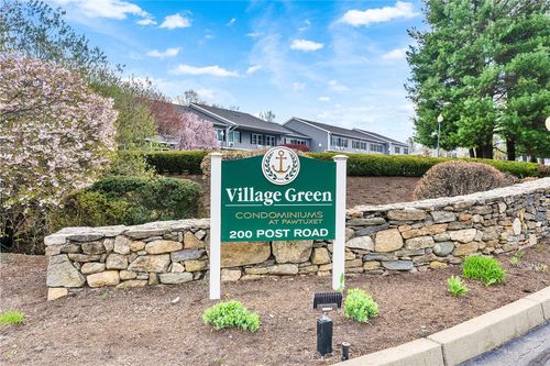 319-200 Post Rd, Warwick, RI, 02888-1535 | Card Image