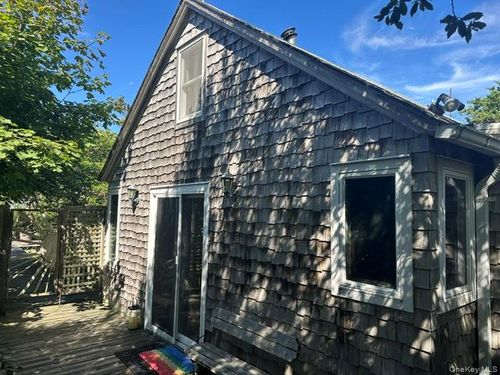 86 Gerard Walk, Sayville, NY, 11782 | Card Image