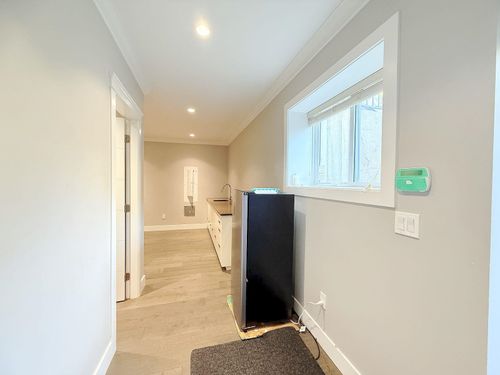 basement-45xx Napier St, Burnaby, BC, V5C3H4 | Card Image