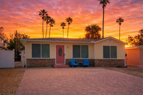 14033 Palm St, MADEIRA BEACH, FL, 33708-2216 | Card Image