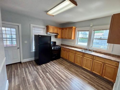 492-492 Main St, Medford, MA, 02155 | Card Image