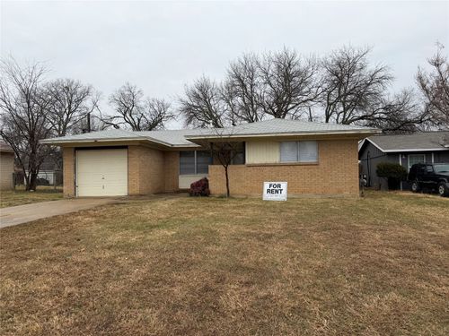 521 Pershing Dr, Denton, TX, 76209-8013 | Card Image