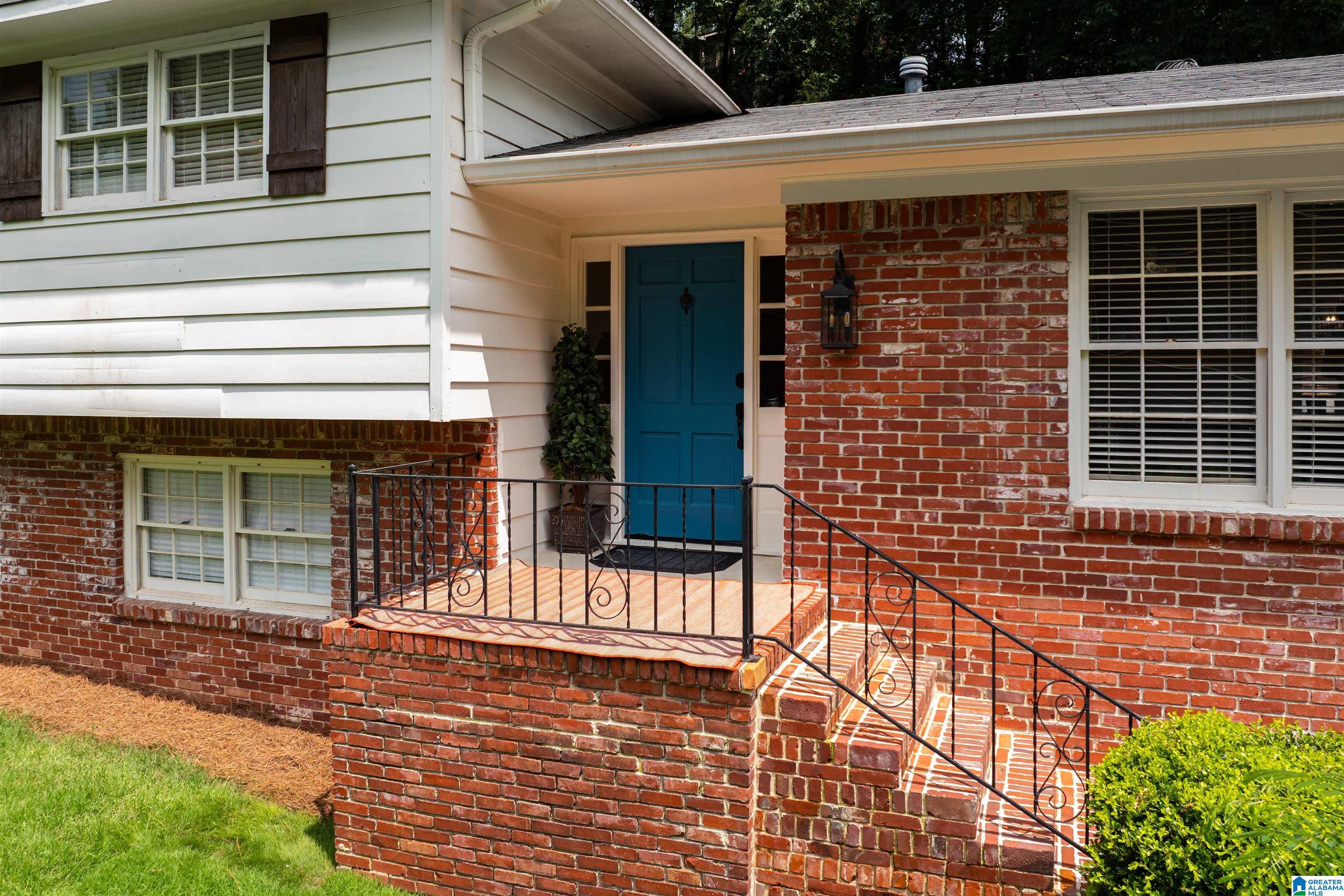 Residential in VESTAVIA HILLS 2
