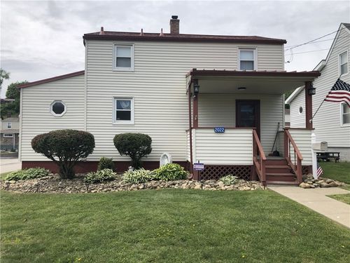 2022 Gordon St, Mckeesport, PA, 15132-7623 | Card Image