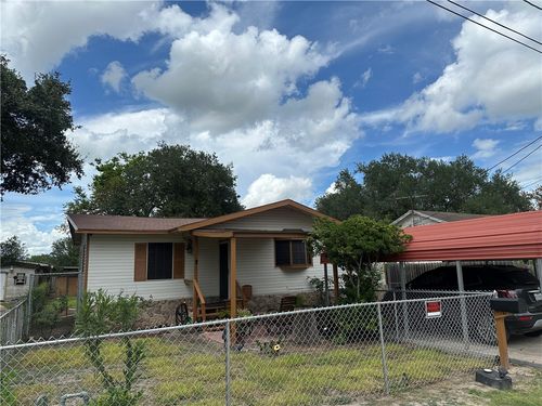 1411 Consuelo St, Alice, TX, 78332-5127 | Card Image