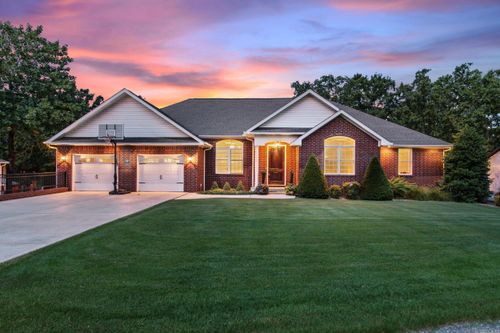 2027 Shadow Oaks Dr, Mountain Home, AR, 72653-2837 | Card Image
