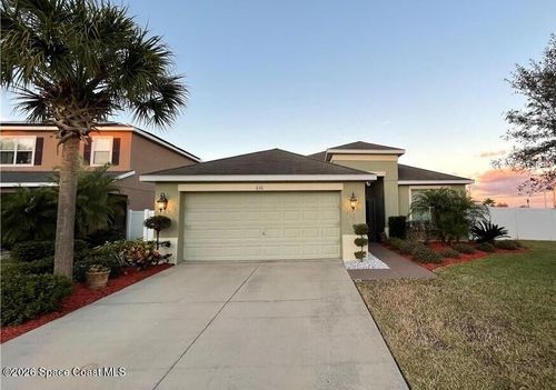 636 Tanana Fall Dr, Ruskin, FL, 33570-6361 | Card Image