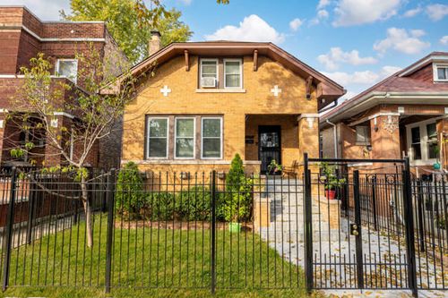 6540 S Artesian Ave, Chicago, IL, 60629-1305 | Card Image