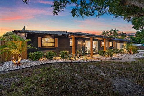 2402 Wisteria St, SARASOTA, FL, 34239-4018 | Card Image