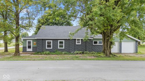201 W Colonial St, Kempton, IN, 46049-5008 | Card Image