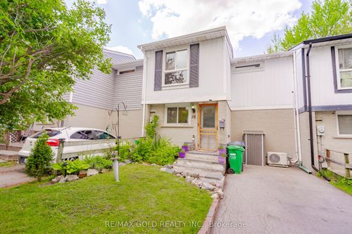 16 Gatsby Sq, Brampton, ON, L6S2H4 | Card Image