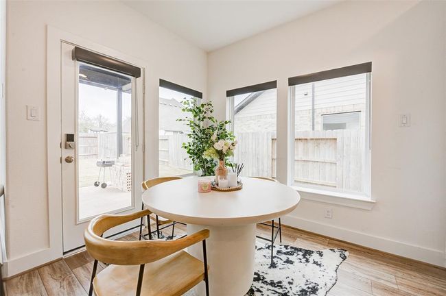 Breakfast Nook | Image 19