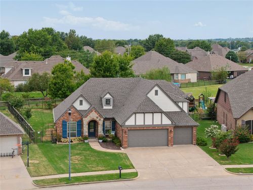 1608 Fargo St, Broken Arrow, OK, 74012-8471 | Card Image