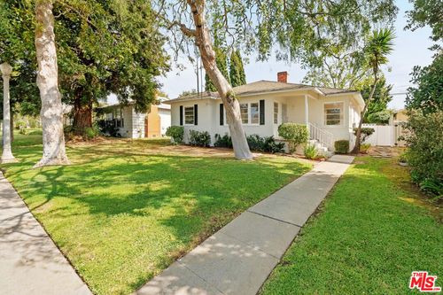 7822 Denrock Avenue, Los Angeles, CA, 90045 | Card Image