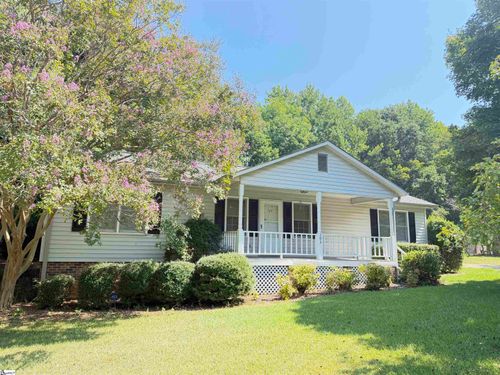 103 David St, Laurens, SC, 29360-3709 | Card Image