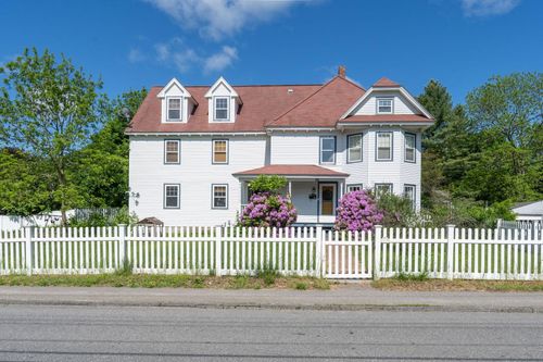 38 High St, Derry, NH, 03038-2233 | Card Image