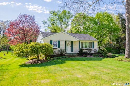 960 Peck Ln, Cheshire, CT, 06410-1564 | Card Image