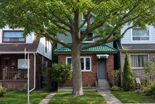 71 Chisholm Ave, Toronto, ON, M4C4V1 | Card Image