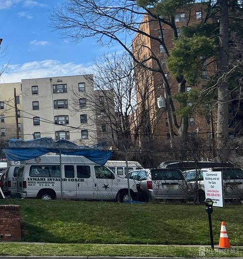 73 Evergreen Pl, East Orange, NJ, 07018-2109 | Card Image