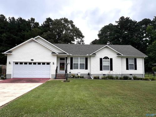 2482 Barnes Dr, Hokes Bluff, AL, 35903-7619 | Card Image
