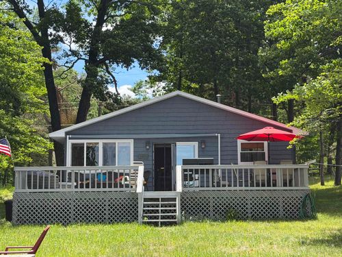 11180 Alpine Dr, Lake, MI, 48632-9747 | Card Image