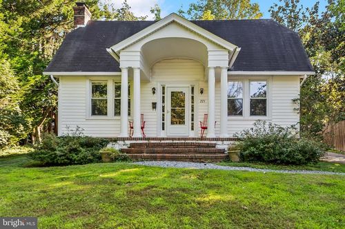 221 Westwood Rd, ANNAPOLIS, MD, 21401-1250 | Card Image