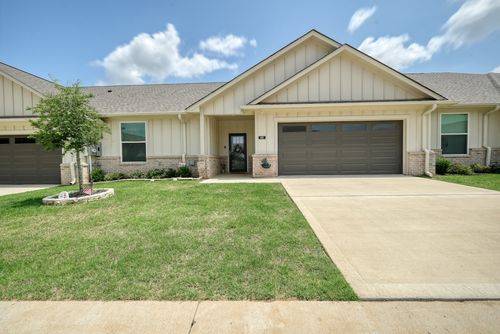 6111 Hamilton Meadows Way, Tyler, TX, 75703-3775 | Card Image