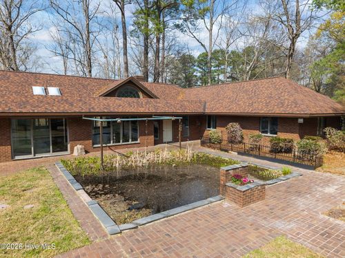 2875 Drake Mallard Dr, Grimesland, NC, 27837-9509 | Card Image