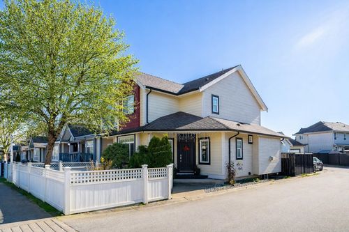 19914 73a Ave, Langley, BC, V2Y3J3 | Card Image