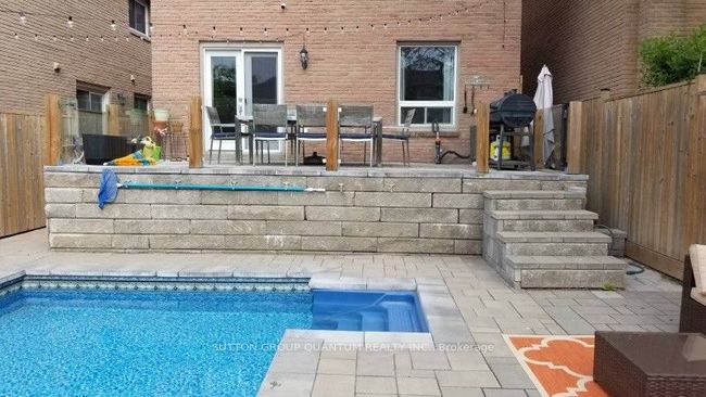 4423 Sawmill Valley Dr, House other with 3 bedrooms, 3 bathrooms and 2 parking in Mississauga ON | Image 33