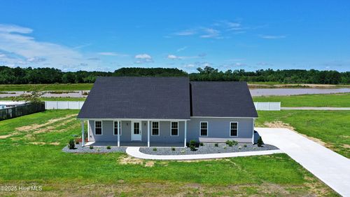 33 Sterling Acres Rd N, Nakina, NC, 28455 | Card Image