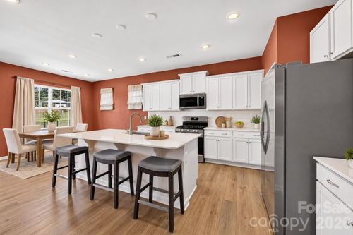 156 White Apple Way, Statesville, NC, 28625-4837 | Card Image