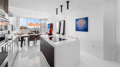 1606 - 851 Ne 1st Ave, Condo with 2 bedrooms, 2 bathrooms and null parking in Miami FL | Image 3