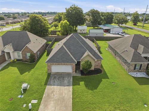 5483 Heberts Pass, Lake Charles, LA, 70607-7705 | Card Image