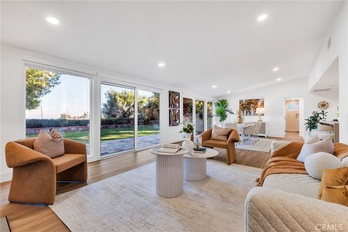 26700 Indian Peak Rd, Rancho Palos Verdes, CA, 90275-2333 | Card Image