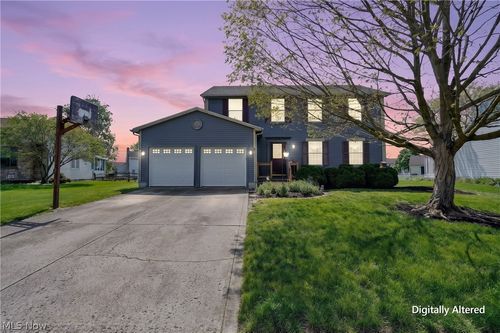 527 Warwick Ln, Pickerington, OH, 43147-1510 | Card Image