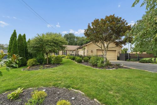 2400 Yuma Dr, London, OH, 43140-8766 | Card Image