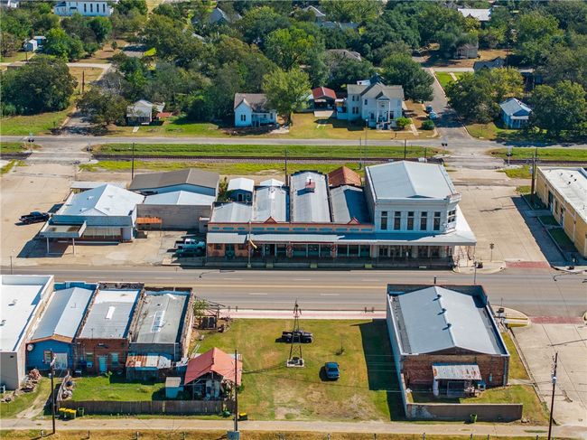 404 S Main St, Home with 0 bedrooms, 0 bathrooms and null parking in Calvert TX | Image 27