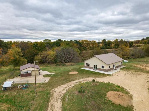 N2216 County Road G, SUMMIT, WI, 53948 | Card Image