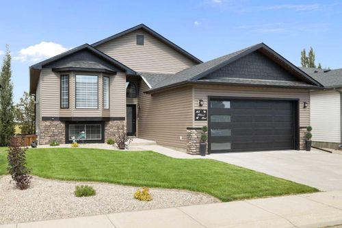164 Hillcrest Boulevard, Strathmore, AB, T1P0A3 | Card Image