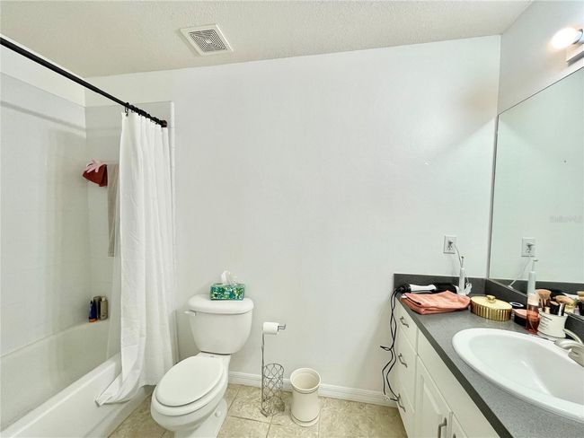 104 - 4574 Sw 48 Th Way, Condo with 3 bedrooms, 3 bathrooms and null parking in GAINESVILLE FL | Image 18