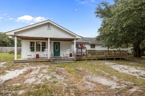 680 Broad Creek Loop Rd, Newport, NC, 28570-5065 | Card Image